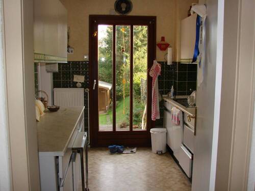 Küche mit Ausgang zur Terrasse - 