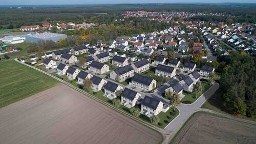 roth-eckersmuehlen-v02-drohne-01-final-lq.jpg - 5 Zimmer Doppelhaushälfte in Eckersmühlen