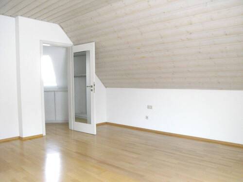 Schlafzimmer m. Ankleide - 