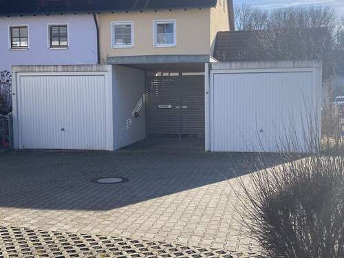 Garage (links) - 