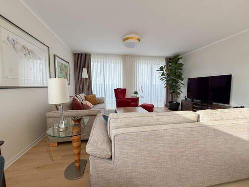 Wohnzimmer - 3 Zimmer Etagenwohnung in Dörfles-Esbach