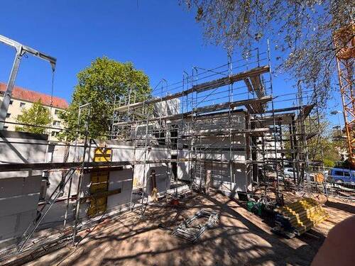 Whg 2.jpg - Exkl. 4 Zimmerwohnung im KfW40 Haus m. Südbalkon, parkähnlichem Grundstück u. absoluter Ruhe