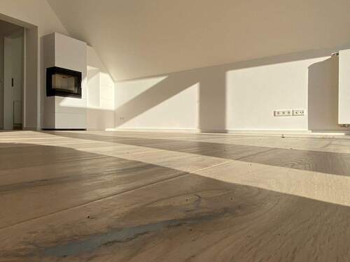 Wohnzimmer mit Kamin - 