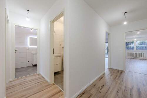 Flur - 3 Zimmer Etagenwohnung in Tamm