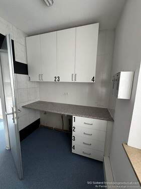 Tageslichtbad mit Platz für Waschmaschiene - 