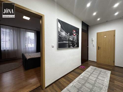 Eingangsbereich - 4 Zimmer Etagenwohnung zum Kaufen in Hof