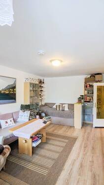 Wohnzimmer (2).jpg - 2 Zimmer Etagenwohnung in Berlin