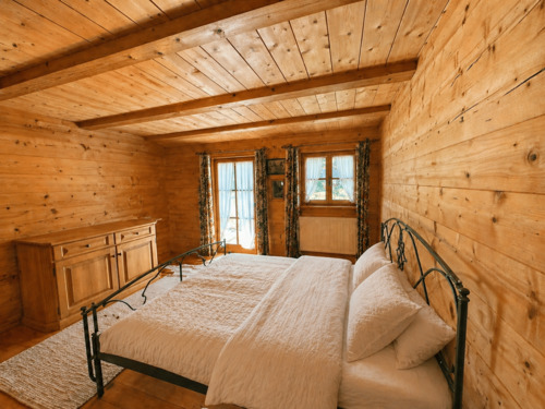 Alpen-Immo Schliersee - Einfamilienhaus mit 128,70 m&sup2; in Irschenberg zur Miete