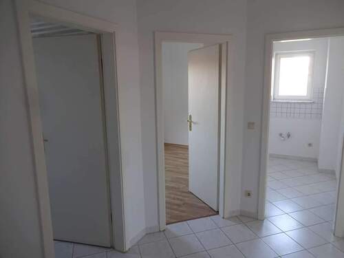 Flur - 2 Zimmer Etagenwohnung in Zwickau