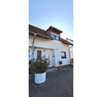 Moderne neuwertige Doppelhaushälfte inkl. großer Garage & PKW Stellplatz - Obrigheim (Pfalz) Colgenstein-Heidesheim