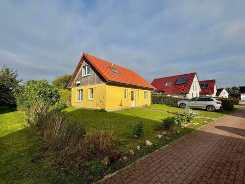 Außenansicht Front - 4 Zimmer Mehrfamilienhaus, Wohnhaus in Glücksburg
