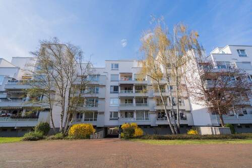 Ansicht Süd - ***Heike Borchers Immobilien*** Dachterrassen(t)raum mit Süd-Ausrichtung***Renovierungsbedürftig***
