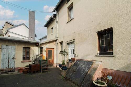 Außenansicht Haus1 - 9 Zimmer Mehrfamilienhaus, Wohnhaus in Leutesdorf