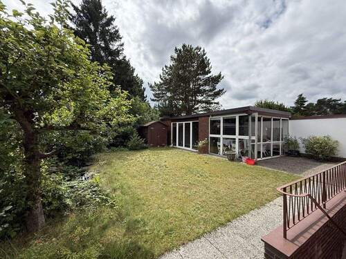 Garten und Schwimmhalle - 