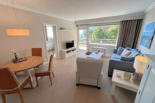 Helles Wohn- und Esszimmer mit Balkonzugang - 3 Zimmer Etagenwohnung zum Kaufen in Wyk auf Föhr