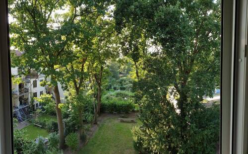 Blick in Garten aus WZ links - 