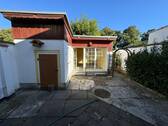Partyraum und Hof - 
