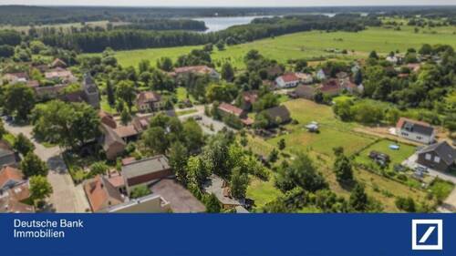 Vogelperspektive Umgebung, nahe Golfplatz und Seddiner See - Jetzt zugreifen: Teilbar, Bauvorbescheid da, nahe Potsdam!