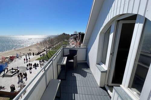 W3: Sonniger Balkon mit Meerblick (DG) - 