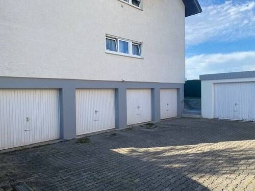 Garage - Etagenwohnung mit 83,40 m&sup2; in Pfullendorf zum Kaufen