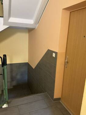Eingang Wohnung - 2 Zimmer Etagenwohnung zur Miete in Sandersdorf-Brehna