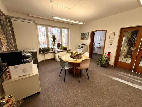 Empfangsbereich EG - 