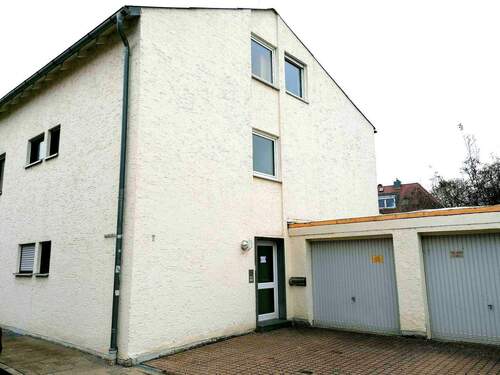 Aussenansicht.jpg - Renovierungsbedürftig mit Wertsteigerungspotenzial