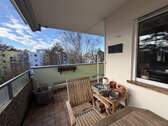 Balkon mit elektrischer Markise - 3 Zimmer Etagenwohnung in Erlangen