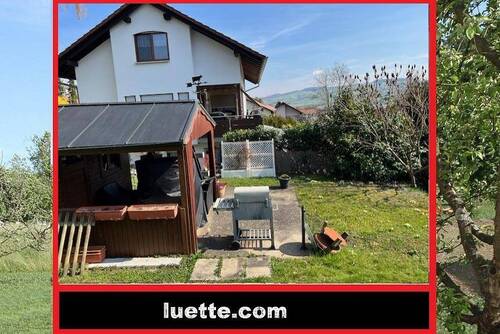 internet1 - In sonniger Sackgassenlage, EBK, ELW, freist., Bj. 91, EG+OG 5 ½ Zi., EBK, gr. tiefer Balkon, schöner Blick auf Wutös...