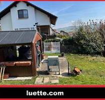 In sonniger Sackgassenlage, EBK, ELW, freist., Bj. 91, EG+OG 5 ½ Zi., EBK, gr. tiefer Balkon, schöner Blick auf Wutös... - Horheim