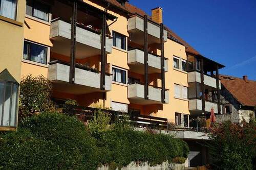 TG Einfahrt - Exklusive 4,5 -Zimmer Wohnung mit Südbalkon im Herzen von Inzlingen mit Blick ins Grüne