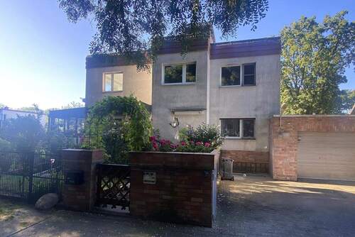 Frontansicht - Idyllische Lage in Heiligensee - Mehrgenerationenhaus mit Perspektive