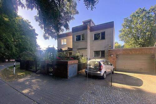 Frontansicht 2 - 5 Zimmer Mehrfamilienhaus, Wohnhaus zum Kaufen in Berlin