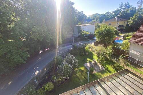 Blick aus dem Dachfenster - 