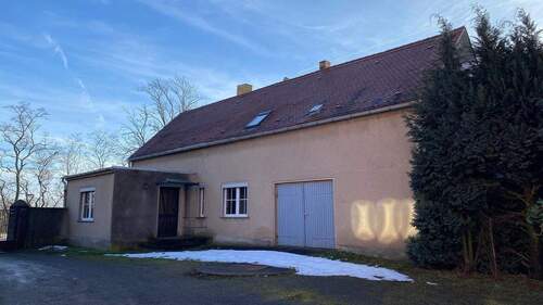 Hofansicht - 5 Zimmer Einfamilienhaus zum Kaufen in Elsnig