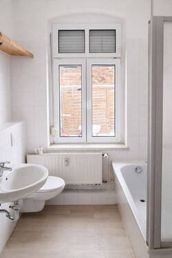 Bad mit Wanne.jpg - 