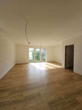 IMG-20251010-WA0013.jpg - 5 Zimmer Mehrfamilienhaus, Wohnhaus zur Miete in Aholfing