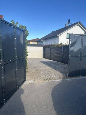 Parkplatz 7,5m x 4m - 