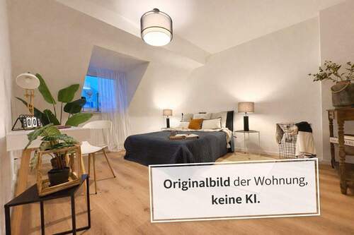 Schlafzimmer - Sanierte DG-Wohnung + Nutzfläche im Spitzboden