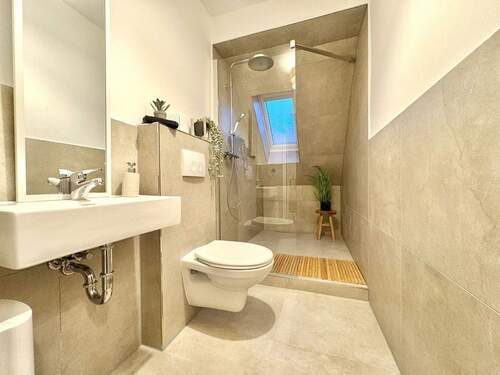 Badezimmer - 2 Zimmer Etagenwohnung in Essen