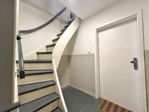 Zugang Wohnung/Spitzboden - 