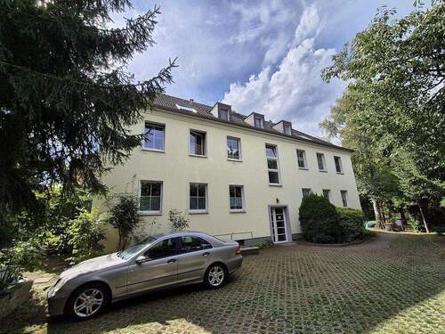 Hausansicht - 3 Zimmer Etagenwohnung zum Kaufen in Dresden