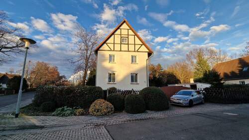 Hausansicht - Einfamilienhaus mit 80,00 m&sup2; in Neukieritzsch zum Kaufen