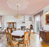 GRENZNÄHE: 4 GROßE GARAGEN 276 M² WOHNHAUS SOFORT VERFÜGBAR! - Orscholz