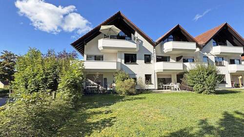 Hausansicht - 2 Zimmer Etagenwohnung zum Kaufen in Münsingen