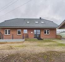 Exklusives Einfamilienhaus in Alleinlage mit 7 Zimmern und XL-Wohnbereich - Bornhöved