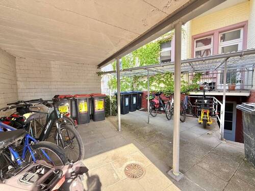Überdachter Fahrradabstellplatz - 