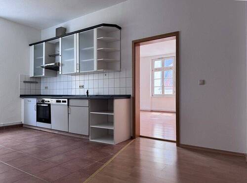 Blick in die Küche - Etagenwohnung mit 78,30 m&sup2; in Schwerin zur Miete