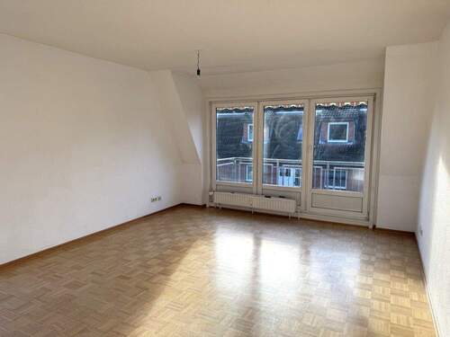 Wohnbereich mit Balkon - 