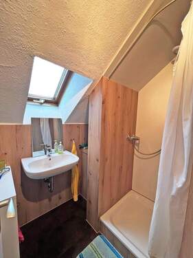 Bad DG mit Dusche.jpg - 